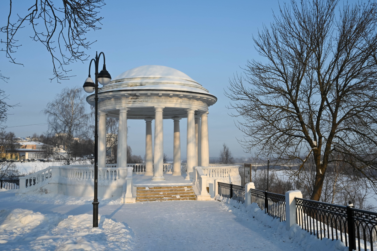 Александровский сад над рекой Вяткой в Кирове